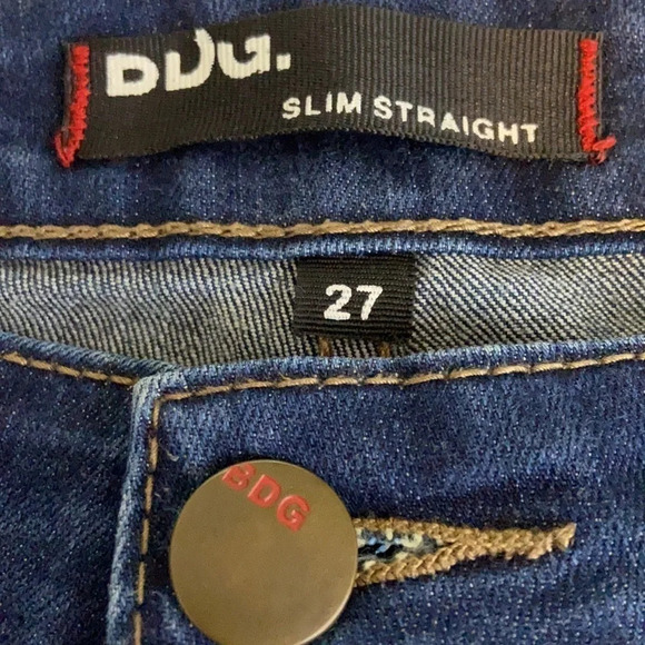 BDG Slim Straight Dark Wash Jeans - Size 27 - Picture 4 of 6